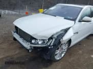 ✅ 2016 Jaguar XF 35t Prestige • VIN: SAJBK4BV9GCY11955 • Lot: 41640739. Wystawiony na IAAI z przebiegiem 83 047 mil. Bezpłatny archiwum sprzedaży aukcyjnych z USA i szczegółowy raport historii pojazdu na DreamBid. Zdjęcie 6.