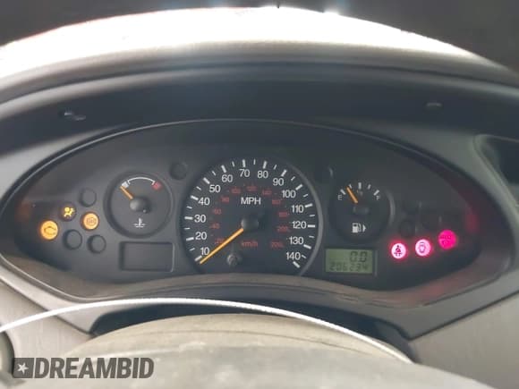 ✅ 2004 Ford Focus • VIN: 1FAHP34314W143472 • Lot: 42192728. Listed on IAAI with 206,234 mi. Free auction sales archive from the USA and detailed vehicle history report at DreamBid. Image 7.