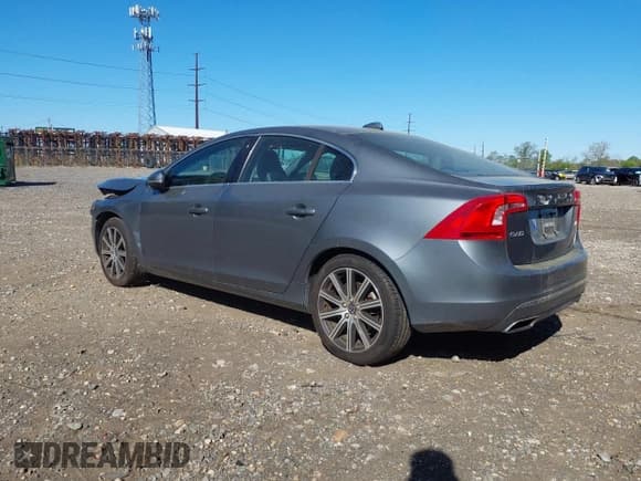 ✅ 2016 Volvo S60 T5 Drive-E Premier • VIN: LYV402FK9GB094916 • Lot: 42117019. Listed on IAAI with 65,592 mi. Free auction sales archive from the USA and detailed vehicle history report at DreamBid. Image 3.