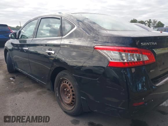✅ 2015 Nissan Sentra SR • VIN: 3N1AB7AP0FY339670 • Lot: 43403573. Wystawiony na IAAI z przebiegiem 98 333 mil. Bezpłatny archiwum sprzedaży aukcyjnych z USA i szczegółowy raport historii pojazdu na DreamBid. Zdjęcie 12.