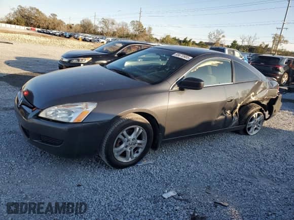 2005 Honda Accord LX with VIN 1HGCM713X5A008855, listed as a Copart auction lot 88670985 with 178,360 mi miles and Salvage title. Bid and sale history available at DreamBid. Image 1.