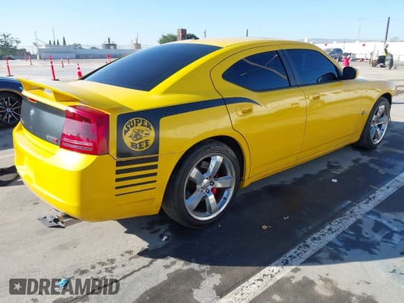 ✅ 2007 Dodge Charger SRT-8 • VIN: 2B3LA73W47H648550 • Лот: 43551201. Опубликован ранее на IAAI с пробегом 98 866 миль. Бесплатный доступ к архиву аукционных продаж из США и подробный отчёт об истории автомобиля на DreamBid. Изображение 4.