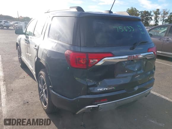 ✅ 2019 GMC Acadia Denali • VIN: 1GKKNXLS1KZ126421 • Lot: 43456658. Wystawiony na IAAI z przebiegiem 40 820 mil. Bezpłatny archiwum sprzedaży aukcyjnych z USA i szczegółowy raport historii pojazdu na DreamBid. Zdjęcie 6.