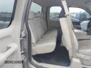 ✅ 2009 Chevrolet Silverado 2500HD LT • VIN: 1GCHK59K99E147190 • Lot: 42651797. Wystawiony na IAAI z przebiegiem 284 045 mil. Bezpłatny archiwum sprzedaży aukcyjnych z USA i szczegółowy raport historii pojazdu na DreamBid. Zdjęcie 7.