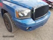 ✅ 2005 Dodge Dakota SLT • VIN: 1D7HW48N15S156395 • Lot: 43812112. Listed on IAAI with 197,234 mi. Free auction sales archive from the USA and detailed vehicle history report at DreamBid. Image 6.