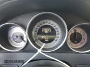 ✅ 2015 Mercedes-Benz C 250 • VIN: WDDGJ4HB6FG433210 • Lot: 49184935. Wystawiony na Copart z przebiegiem 84 864 mil. Bezpłatny archiwum sprzedaży aukcyjnych z USA i szczegółowy raport historii pojazdu na DreamBid. Zdjęcie 9.