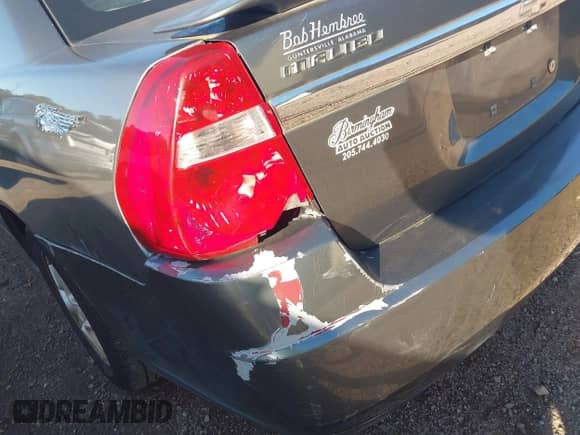 2005 Chevrolet Malibu LS с VIN 1G1ZT54885F230491, выставлен на аукционе IAAI как лот 43520734 с пробегом 215 835 миль миль и . История ставок и продаж доступна на DreamBid. Изображение 6.