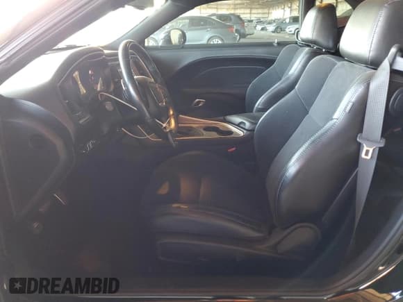 ✅ 2021 Dodge Challenger R/T • VIN: 2C3CDZBT1MH603283 • Lot: 79468094. Wystawiony na Copart z przebiegiem 29 534 mil. Bezpłatny archiwum sprzedaży aukcyjnych z USA i szczegółowy raport historii pojazdu na DreamBid. Zdjęcie 7.