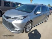 ✅ 2022 Toyota Sienna XLE • VIN: 5TDJRKEC4NS087334 • Lot: 43910830. Listed on IAAI with 41,558 mi. Free auction sales archive from the USA and detailed vehicle history report at DreamBid. Image 2.