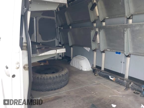 ✅ 2014 Mercedes-Benz Sprinter • VIN: WD3PE8DE7E5899710 • Lot: 42280074. Listed on IAAI with Not provided. Free auction sales archive from the USA and detailed vehicle history report at DreamBid. Image 8.