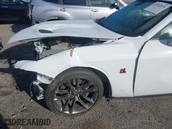 ✅ 2020 Dodge Challenger R/T Scat Pack • VIN: 2C3CDZFJ9LH250377 • Lot: 43502834. Listed on IAAI with Not provided. Free auction sales archive from the USA and detailed vehicle history report at DreamBid. Image 17.