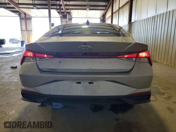 ✅ 2022 Hyundai Elantra SEL • VIN: 5NPLS4AG3NH073061 • Lot: 87027885. Listed on Copart with 38,929 mi. Free auction sales archive from the USA and detailed vehicle history report at DreamBid. Image 6.