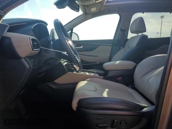 ✅ 2020 Hyundai Santa Fe Limited • VIN: 5NMS53AA4LH227098 • Lot: 73844324. Wystawiony na Copart z przebiegiem 47 260 mil. Bezpłatny archiwum sprzedaży aukcyjnych z USA i szczegółowy raport historii pojazdu na DreamBid. Zdjęcie 7.