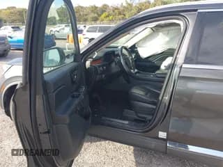 ✅ 2020 Lincoln Aviator Reserve • VIN: 5LM5J7WC1LGL29095 • Lot: 43793351. Wystawiony na IAAI z przebiegiem 76 783 mil. Bezpłatny archiwum sprzedaży aukcyjnych z USA i szczegółowy raport historii pojazdu na DreamBid. Zdjęcie 5.