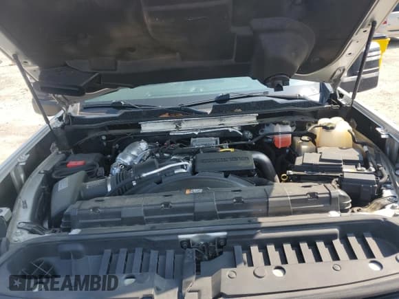 ✅ 2020 Chevrolet Silverado 2500HD High Country • VIN: 1GC4YREY9LF248097 • Лот: 59360225. Опубликован ранее на Copart с пробегом 92 913 миль. Бесплатный доступ к архиву аукционных продаж из США и подробный отчёт об истории автомобиля на DreamBid. Изображение 11.