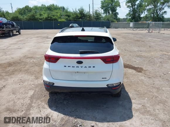 ✅ 2022 Kia Sportage Nightfall • VIN: KNDP6CAC7N7002656 • Lot: 42704154. Listed on IAAI with 61,557 mi. Free auction sales archive from the USA and detailed vehicle history report at DreamBid. Image 17.