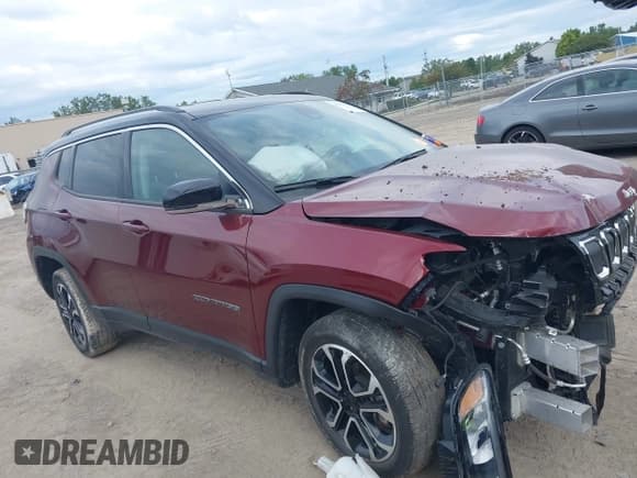 ✅ 2022 Jeep Compass Limited • VIN: 3C4NJDCB8NT108917 • Lot: 43103913. Listed on IAAI with 40,586 mi. Free auction sales archive from the USA and detailed vehicle history report at DreamBid. Image 14.