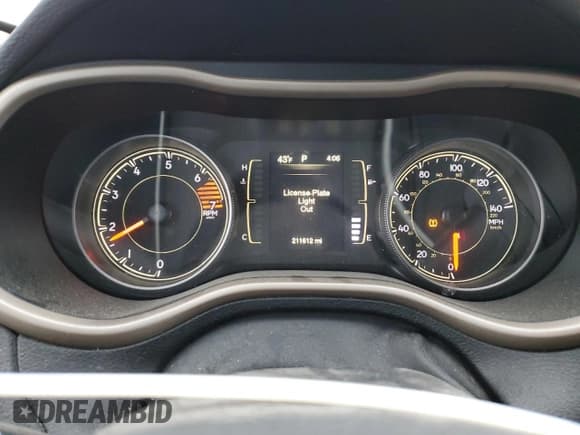 ✅ 2017 Jeep Cherokee Latitude • VIN: 1C4PJMCB6HW536928 • Lot: 92514315. Wystawiony na Copart z przebiegiem 211 612 mil. Bezpłatny archiwum sprzedaży aukcyjnych z USA i szczegółowy raport historii pojazdu na DreamBid. Zdjęcie 9.