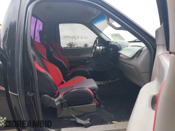 ✅ 1998 Ford F-150 • VIN: 1FTYF1767WNC35914 • Lot: 42296065. Listed on IAAI with 139,499 mi. Free auction sales archive from the USA and detailed vehicle history report at DreamBid. Image 5.