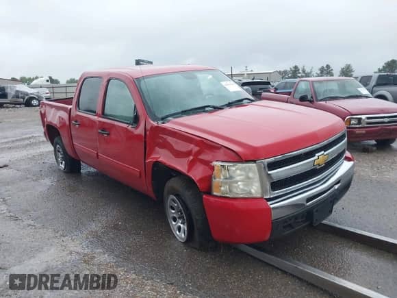 2010 Chevrolet Silverado 1500 LT z VIN 3GCRCSEA8AG127717, wystawiony jako IAAI lot #41820169 z przebiegiem 163 431 mil mil oraz . Historia ofert i sprzedaży dostępna na DreamBid. Obrazek 1.