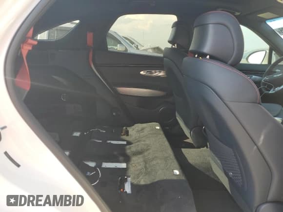 ✅ 2025 Genesis GV70 Sport • VIN: 5NMMCDTC5SH024643 • Lot: 66947405. Listed on Copart with 4,156 mi. Free auction sales archive from the USA and detailed vehicle history report at DreamBid. Image 11.