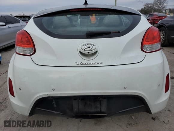 ✅ 2012 Hyundai Veloster w/Gray Int • VIN: KMHTC6AD6CU076761 • Lot: 82931724. Listed on Copart with 107,561 mi. Free auction sales archive from the USA and detailed vehicle history report at DreamBid. Image 6.