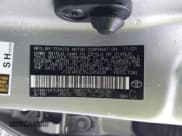 ✅ 2022 Toyota Corolla Hybrid LE • VIN: JTDEAMDE3NJ045628 • Lot: 43593704. Wystawiony na IAAI z przebiegiem 46 758 mil. Bezpłatny archiwum sprzedaży aukcyjnych z USA i szczegółowy raport historii pojazdu na DreamBid. Zdjęcie 9.