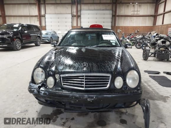 ✅ 2003 Mercedes-Benz CLK 320 • VIN: WDBLK65G43T135757 • Lot: 43677782. Wystawiony na IAAI z przebiegiem 147 323 mil. Bezpłatny archiwum sprzedaży aukcyjnych z USA i szczegółowy raport historii pojazdu na DreamBid. Zdjęcie 12.