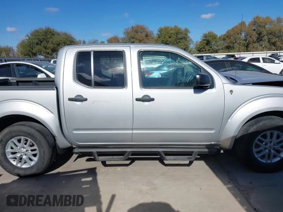 ✅ 2015 Nissan Frontier SV • VIN: 1N6AD0ER0FN762544 • Lot: 43667066. Wystawiony na IAAI z przebiegiem 97 703 mil. Bezpłatny archiwum sprzedaży aukcyjnych z USA i szczegółowy raport historii pojazdu na DreamBid. Zdjęcie 13.