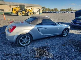 ✅ 2003 Toyota MR2 • VIN: JTDFR320130056726 • Lot: 90037165. Wystawiony na Copart z przebiegiem 102 753 mil. Bezpłatny archiwum sprzedaży aukcyjnych z USA i szczegółowy raport historii pojazdu na DreamBid. Zdjęcie 3.