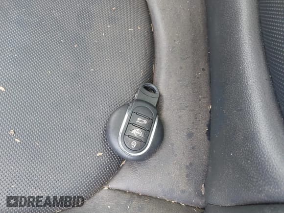 ✅ 2020 MINI Hardtop Cooper S • VIN: WMWXR5C08L2L74858 • Лот: 42800523. Опубликован ранее на IAAI с пробегом Не указан. Бесплатный доступ к архиву аукционных продаж из США и подробный отчёт об истории автомобиля на DreamBid. Изображение 11.