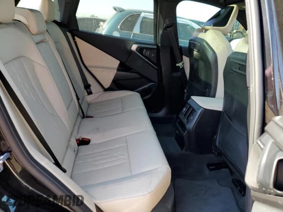 ✅ 2025 BMW X3 M50 xDrive • VIN: 5UX73GP0XS9Y30048 • Lot: 69661065. Wystawiony na Copart z przebiegiem 7 034 mil. Bezpłatny archiwum sprzedaży aukcyjnych z USA i szczegółowy raport historii pojazdu na DreamBid. Zdjęcie 11.