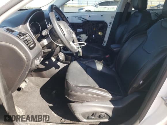 ✅ 2019 Jeep Compass Limited • VIN: 3C4NJCCB4KT802395 • Lot: 48311035. Listed on Copart with 78,851 mi. Free auction sales archive from the USA and detailed vehicle history report at DreamBid. Image 7.