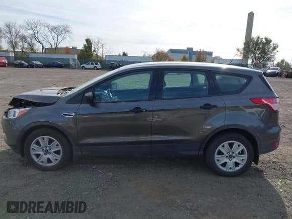✅ 2016 Ford Escape S • VIN: 1FMCU0F7XGUA59173 • Lot: 43626428. Wystawiony na IAAI z przebiegiem 87 080 mil. Bezpłatny archiwum sprzedaży aukcyjnych z USA i szczegółowy raport historii pojazdu na DreamBid. Zdjęcie 14.
