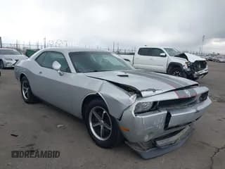 ✅ 2010 Dodge Challenger SE • VIN: 2B3CJ4DV3AH157673 • Lot: 41442272. Wystawiony na IAAI z przebiegiem 166 765 mil. Bezpłatny archiwum sprzedaży aukcyjnych z USA i szczegółowy raport historii pojazdu na DreamBid. Zdjęcie 1.
