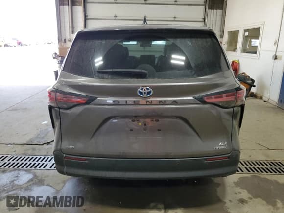 ✅ 2021 Toyota Sienna XLE • VIN: 5TDYSKFC2MS015192 • Lot: 85126635. Listed on Copart with 37,552 mi. Free auction sales archive from the USA and detailed vehicle history report at DreamBid. Image 6.