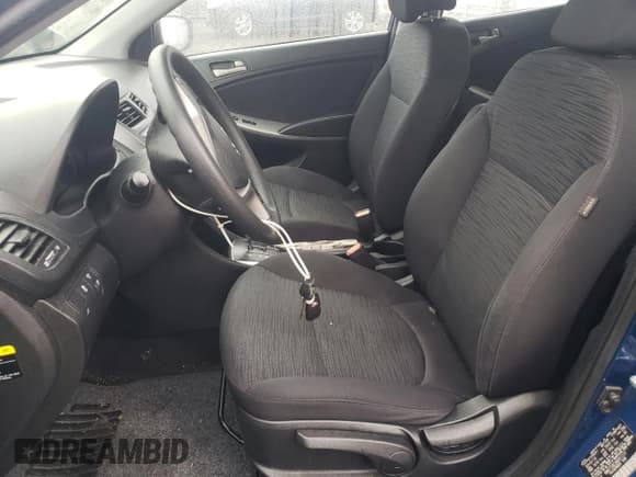 ✅ 2017 Hyundai Accent SE • VIN: KMHCT5AE2HU311117 • Лот: 71591664. Опубликован ранее на Copart с пробегом 82 485 миль. Бесплатный доступ к архиву аукционных продаж из США и подробный отчёт об истории автомобиля на DreamBid. Изображение 7.