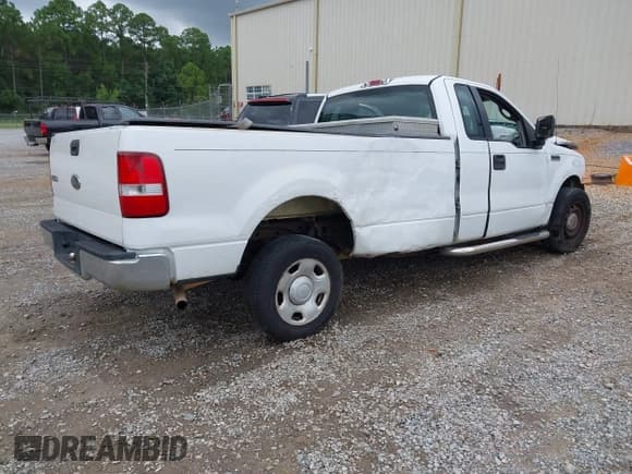 ✅ 2005 Ford F-150 XL • VIN: 1FTRF12W55NB44277 • Лот: 42772553. Опубликован ранее на IAAI с пробегом Не указан. Бесплатный доступ к архиву аукционных продаж из США и подробный отчёт об истории автомобиля на DreamBid. Изображение 4.