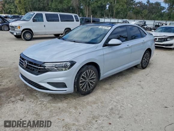 ✅ 2019 Volkswagen Jetta S • VIN: 3VWC57BU4KM117052 • Lot: 93870795. Wystawiony na Copart z przebiegiem 92 105 mil. Bezpłatny archiwum sprzedaży aukcyjnych z USA i szczegółowy raport historii pojazdu na DreamBid. Zdjęcie 1.