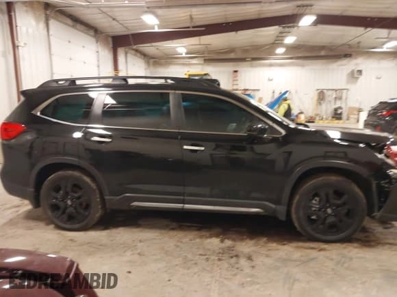 ✅ 2024 Subaru Ascent Touring • VIN: 4S4WMAWD2R3441876 • Lot: 41129033. Listed on IAAI with 3,362 mi. Free auction sales archive from the USA and detailed vehicle history report at DreamBid. Image 13.