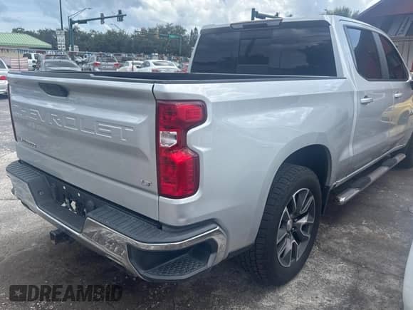 2020 Chevrolet Silverado 1500 LT z VIN 3GCUYDED6LG242515, wystawiony jako Copart lot #71239375 z przebiegiem 180 547 mil mil oraz Czysty tytuł • Clean title. Historia ofert i sprzedaży dostępna na DreamBid. Obrazek 4.