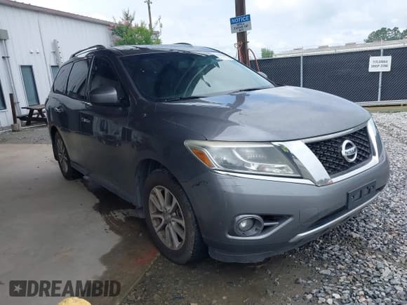 ✅ 2015 Nissan Pathfinder S • VIN: 5N1AR2MN8FC719737 • Lot: 42467205. Listed on IAAI with 195,894 mi. Free auction sales archive from the USA and detailed vehicle history report at DreamBid. Image 1.