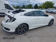 ✅ 2018 Honda Civic Si • VIN: 2HGFC3A52JH751063 • Lot: 43276337. Wystawiony na IAAI z przebiegiem 86 215 mil. Bezpłatny archiwum sprzedaży aukcyjnych z USA i szczegółowy raport historii pojazdu na DreamBid. Zdjęcie 4.