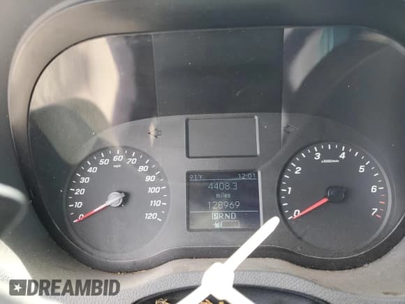 ✅ 2021 Mercedes-Benz Sprinter Cargo • VIN: W1Y40CHY3MT062246 • Lot: 60671345. Listed on Copart with 128,969 mi. Free auction sales archive from the USA and detailed vehicle history report at DreamBid. Image 9.