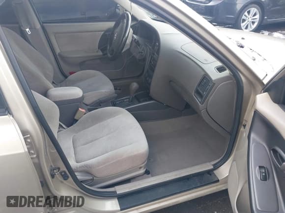 ✅ 2005 Hyundai Elantra GLS • VIN: KMHDN46D35U955200 • Lot: 41807105. Wystawiony na IAAI z przebiegiem 123 105 mil. Bezpłatny archiwum sprzedaży aukcyjnych z USA i szczegółowy raport historii pojazdu na DreamBid. Zdjęcie 5.