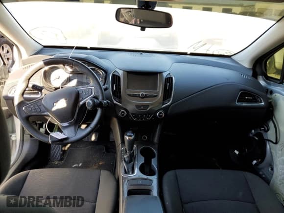 ✅ 2018 Chevrolet Cruze LT • VIN: 1G1BE5SM1J7100598 • Лот: 71846892. Опубликован ранее на Copart с пробегом Не указан. Бесплатный доступ к архиву аукционных продаж из США и подробный отчёт об истории автомобиля на DreamBid. Изображение 8.