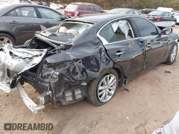 ✅ 2015 Infiniti Q50 Premium • VIN: JN1BV7AR6FM395340 • Лот: 43611774. Опубликован ранее на IAAI с пробегом 115 039 миль. Бесплатный доступ к архиву аукционных продаж из США и подробный отчёт об истории автомобиля на DreamBid. Изображение 4.