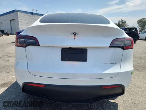 ✅ 2023 Tesla Model Y Long Range • VIN: 7SAYGDEE5PA036191 • Lot: 65167315. Listed on Copart with 30,462 mi. Free auction sales archive from the USA and detailed vehicle history report at DreamBid. Image 6.