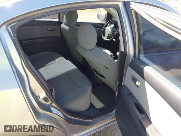 ✅ 2010 Nissan Sentra 2.0 • VIN: 3N1AB6AP6AL641044 • Лот: 42863733. Опубликован ранее на IAAI с пробегом 133 156 миль. Бесплатный доступ к архиву аукционных продаж из США и подробный отчёт об истории автомобиля на DreamBid. Изображение 8.