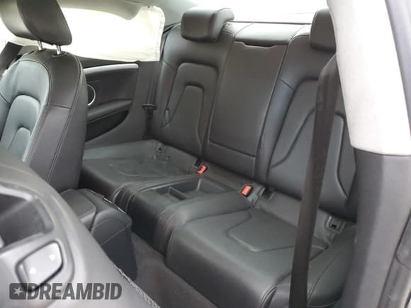 ✅ 2014 Audi A5 Premium Plus • VIN: WAULFAFR2EA010650 • Лот: 86336035. Опубликован ранее на Copart с пробегом 116 358 миль. Бесплатный доступ к архиву аукционных продаж из США и подробный отчёт об истории автомобиля на DreamBid. Изображение 10.